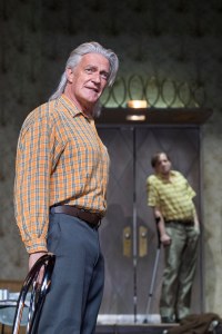 THEATER BONN: UNTERLEUTEN